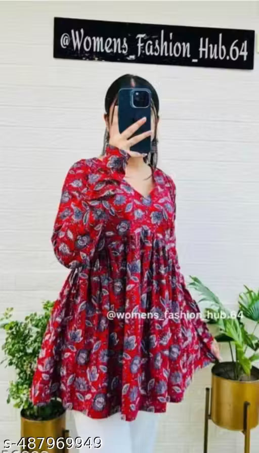 Trendy V-Neck Maroon Top